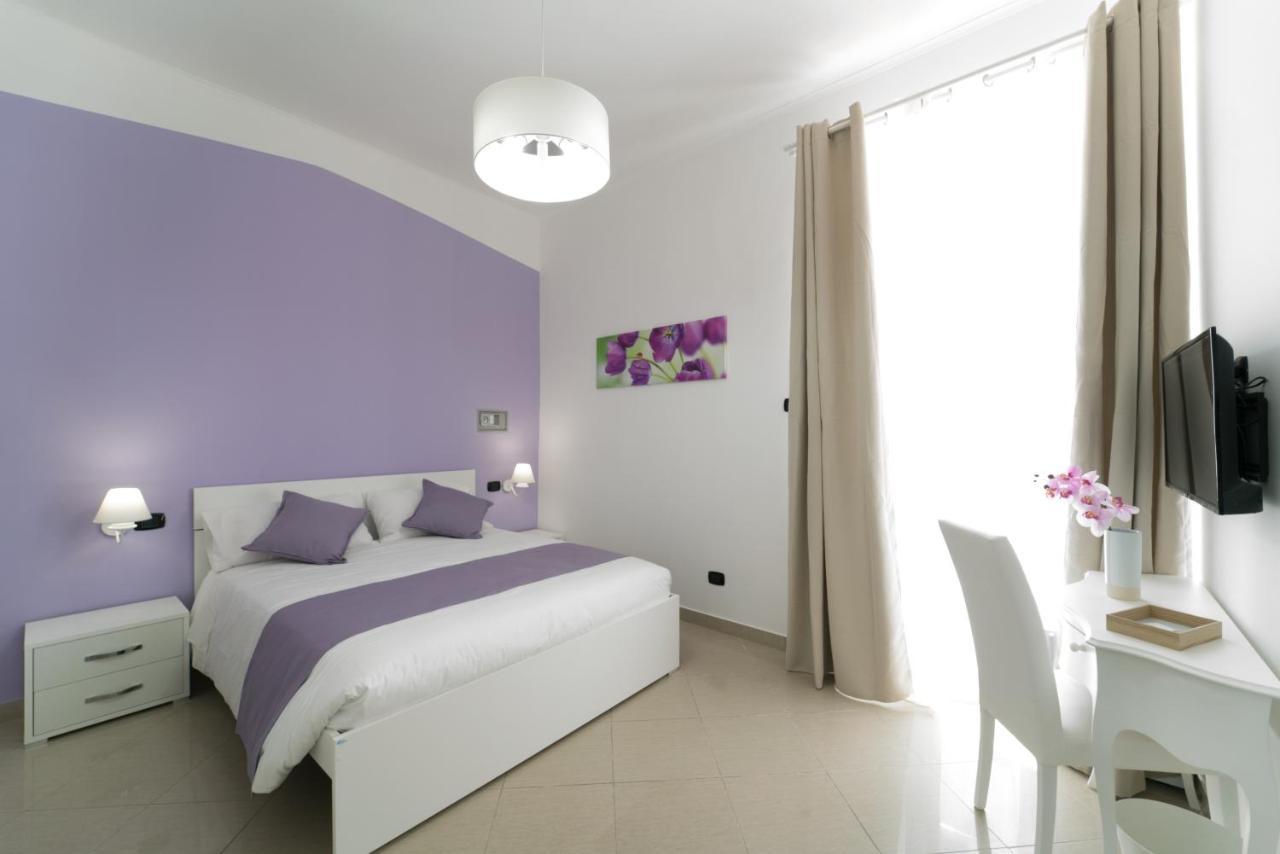 Suite & Luxury Rooms Palazzo Diomede Carafa Neapel Exteriör bild